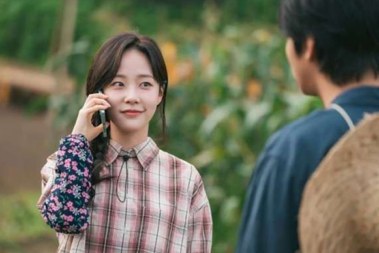 Nonton Drama Korea Sold Out on You (2026) Episode 3-4 Subtitle Indonesia, Matthew Lelah Berkebun di Desa