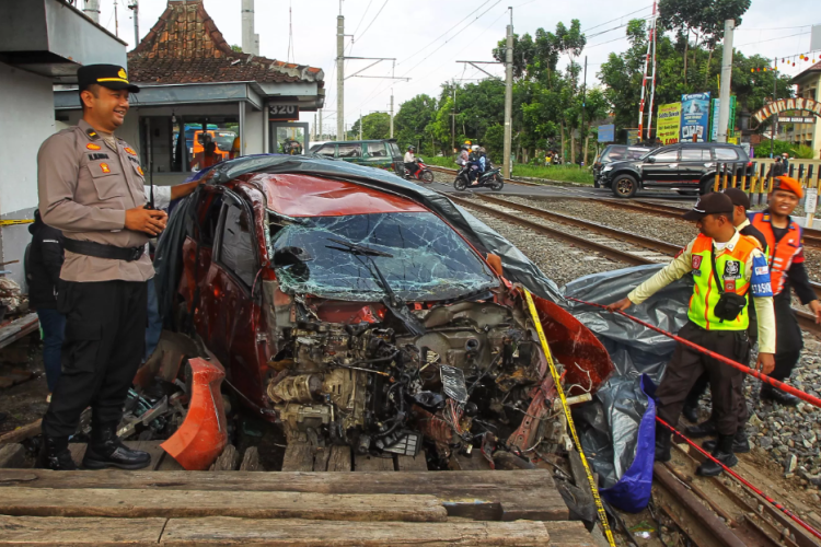 Polda DIY Investigasi Kasus Kecelakaan Maut KA Bangunkarta di Prambanan, Penjaga Palang Pintu Dinonakifkan