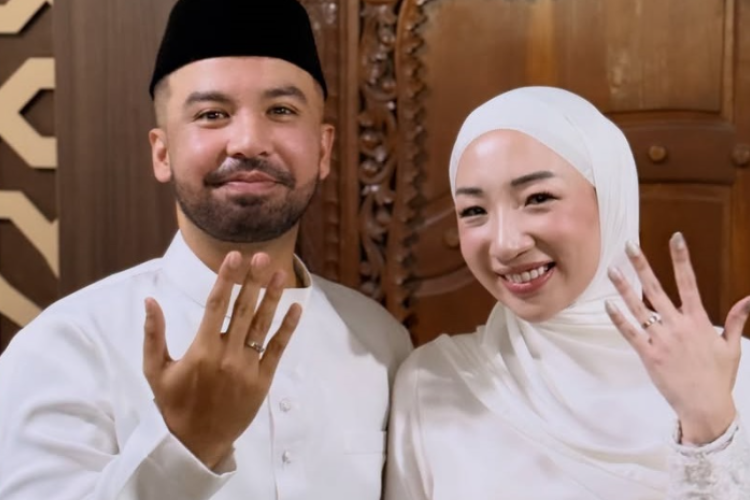 Audrey Jesslyn Tampil Anggun nan Cantik Pada Prosesi Akad Nikah Bersama Sang Suami, Hassan Alaydrus