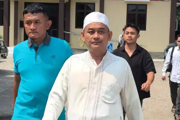 Abdul Khalim Fadlun, Tersangka Pencabulan Santriwati di Pondok Pesantren Padepokan Padang Ati Buaran Pekalongan