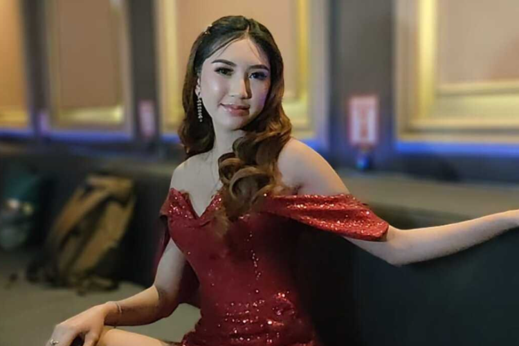 Profil dan Biodata Icha Christy, Penyanyi Cilik 'Ambilkan Bulan, Bu' yang Sukses Tuai Pujian Usai Tampil di Hunan TV Tiongkok