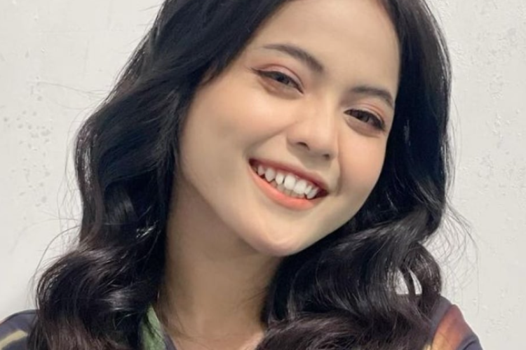 Profil dan Biodata Putri Isnari, Alumni D'Academy Musim 4 yang Baru Saja Gelar Acara Akikah Untuk Sang Putra