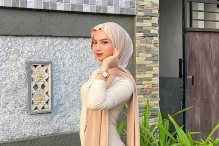 Profil dan Biodata Dea Alias Deni Viral, 'Sister Hong' Asal Lombok yang Telah Tipu Banyak Pria