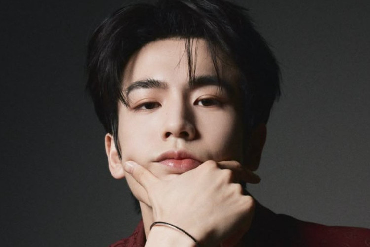 Zhang Linghe Curi Perhatian Penggemar Melalui Drama 'Pursuit Of Jade', Pesona Bakat Aktor Muda dan Tampan