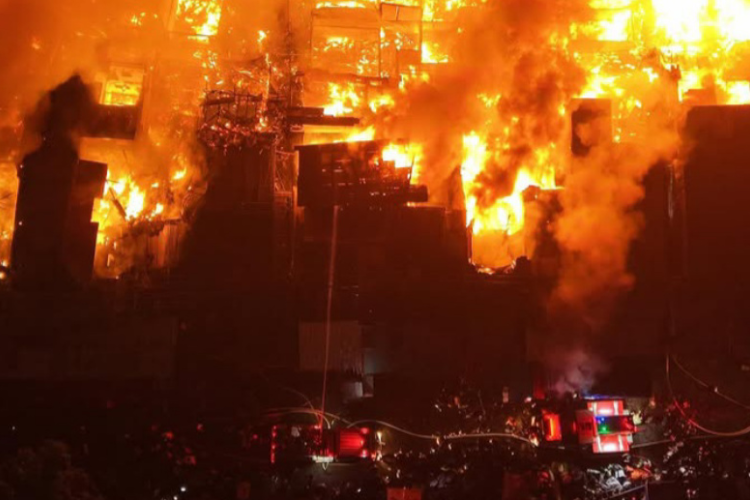 Pemukiman di Kemayoran Jakarta Pusat Dilanda Kebakaran Hebat, BPBD DKI Jakarta Siapkan Pengungsian
