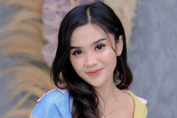 Profil dan Biodata Salsa Felisa, Penyanyi Berbakat Asal Ngawi yang Merintis Karir dari Acara Nikahan